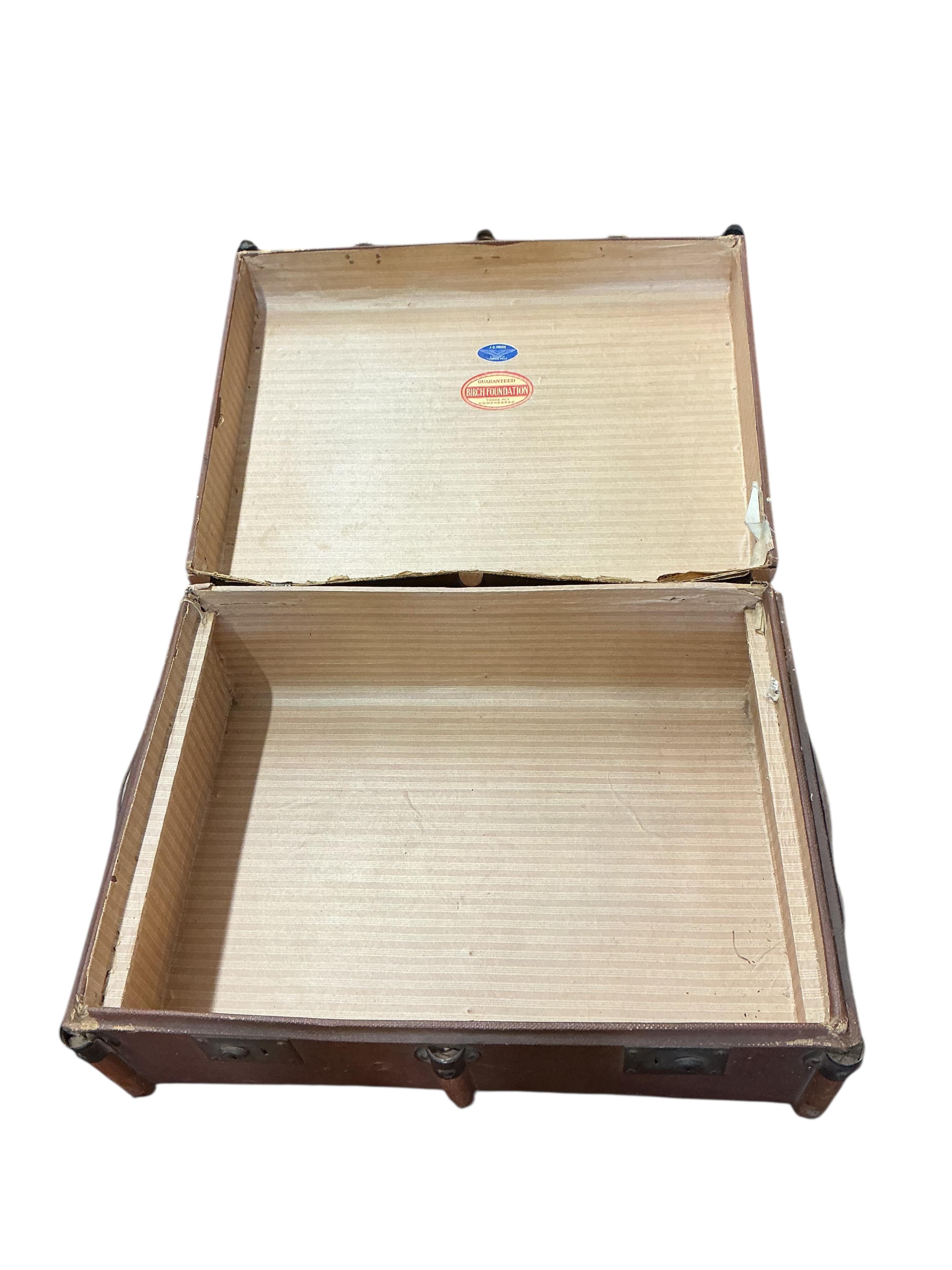 Three vintage travelling trunks, largest width 91cm, depth 51cm, height 42cm